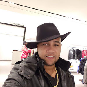 Meet your Posher, Jay